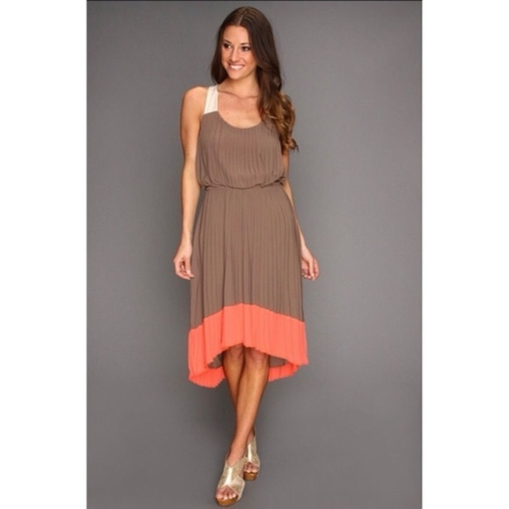 Jessica Simpson dress